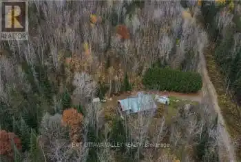 129 MULLEN Road, Madawaska Valley, Ontario K0J1L0, 2 Bedrooms Bedrooms, ,1 BathroomBathrooms,All Houses,For Sale,Mullen Road,MULLEN,X9524019