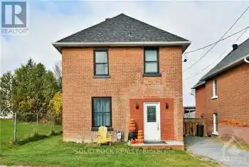 115 DIVISION Street, McNab/Braeside, Ontario K2E7Z4, 3 Bedrooms Bedrooms, ,2 BathroomsBathrooms,All Houses,For Sale,Arnprior,DIVISION,X9524320