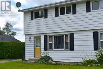 115 Elizabeth Street, Woodstock, New Brunswick E7M1P8, 3 Bedrooms Bedrooms, ,2 BathroomsBathrooms,All Houses,For Sale,115 Elizabeth Street,NB108538