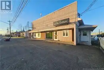 622 Principale Street, Saint-Léonard, New Brunswick E7E0C2, ,All Houses,For Sale,622 Principale Street,NB108541