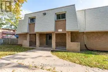 17 Old Pine Tr Unit# 146, St. Catharines, Ontario L2M 6P9, 2 Bedrooms Bedrooms, 5 Rooms Rooms,1 BathroomBathrooms,All Houses,Sold,Old Pine,X9769927