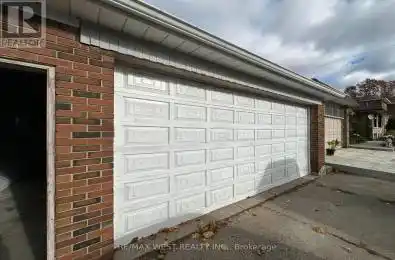 999 Caledonia Road Unit# Garage Toronto (Yorkdale-Glen Park) Ontario M