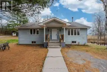 5972 FIRST LAKE Rd, South Frontenac, Ontario K0H 2W0, 3 Bedrooms Bedrooms, 9 Rooms Rooms,2 BathroomsBathrooms,All Houses,Sold,FIRST LAKE,X10405695