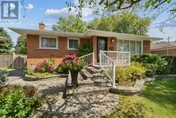 1517 Lakefield St, Oshawa, Ontario L1J 3Z6, 3 Bedrooms Bedrooms, 6 Rooms Rooms,1 BathroomBathrooms,All Houses,Sold,Lakefield,E10412232