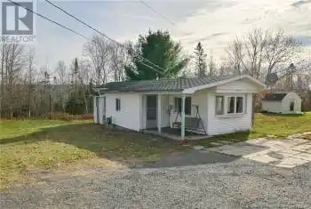 403 Route 105 Route, Keswick Ridge, New Brunswick E6L1A8, 3 Bedrooms Bedrooms, ,1 BathroomBathrooms,All Houses,For Sale,403 Route 105 Route,NB109027