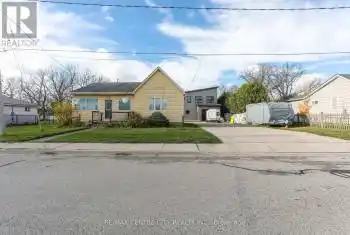 236 West St, Central Elgin, Ontario N0L 1B0, 3 Bedrooms Bedrooms, 9 Rooms Rooms,2 BathroomsBathrooms,All Houses,Sold,West,X10413295