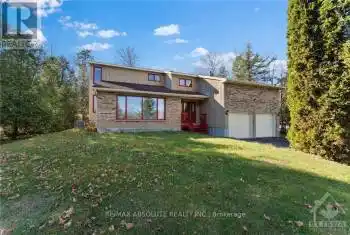 5 ROCKWOOD Drive, McNab/Braeside, Ontario K0A1G0, 4 Bedrooms Bedrooms, ,3 BathroomsBathrooms,All Houses,For Sale,Braeside,ROCKWOOD,X10419240