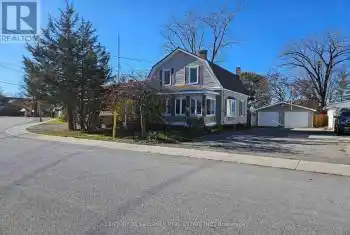 19 Broad Street, Prince Edward County (Picton), Ontario K0K2T0, 3 Bedrooms Bedrooms, ,2 BathroomsBathrooms,All Houses,For Sale,Broad,X10417937