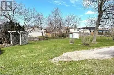 4758 PADDOCK TRAIL Drive Niagara Falls (213 - Ascot) Ontario L2H2T2