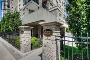 223 ERB Street Unit# 903, Waterloo, Ontario N2L0B3, 3 Bedrooms Bedrooms, ,2 BathroomsBathrooms,Condo,For Sale,ERB,40674505