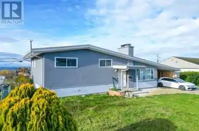 4029 JOYCE AVE Powell River British Columbia V8A2Z4