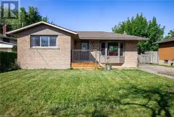 11 Rendale Avenue, St. Catharines, Ontario L2M6E9, 3 Bedrooms Bedrooms, ,2 BathroomsBathrooms,All Houses,For Sale,Rendale,X9387945