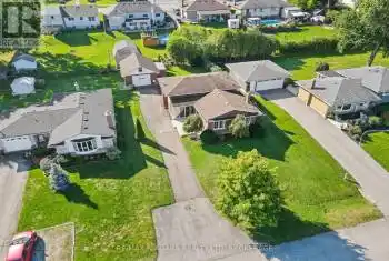 134 Champlain Drive, Fort Erie (332 - Central), Ontario L2A1Z8, 3 Bedrooms Bedrooms, ,2 BathroomsBathrooms,All Houses,For Sale,Champlain,X9388657