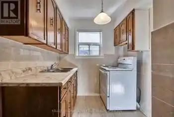 3568 Dufferin Street Unit# Lower, Toronto (Downsview-Roding-CFB), Ontario M3K1N1, 2 Bedrooms Bedrooms, ,1 BathroomBathrooms,All Houses,For Rent,Dufferin,C10427004