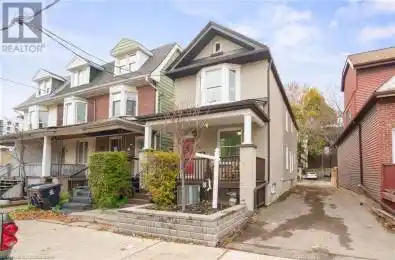 16 COXWELL Avenue Toronto Ontario M4L3A7