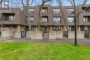 74 Upper Canada Dr Unit# 5, Toronto, Ontario M2P 2A3, 4 Bedrooms Bedrooms, 7 Rooms Rooms,4 BathroomsBathrooms,All Houses,Sold,Upper Canada,C10433988