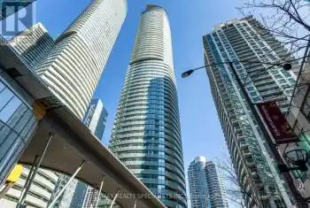 12 York Street Unit# 3210, Toronto (Waterfront Communities), Ontario M5J0A9, 3 Bedrooms Bedrooms, ,2 BathroomsBathrooms,Condo,For Sale,York,C10441145