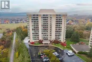 700 Wilson Rd Unit# 704, Oshawa, Ontario L1G 7T5, 2 Bedrooms Bedrooms, 6 Rooms Rooms,2 BathroomsBathrooms,Condo,Sold,Wilson,E10441663