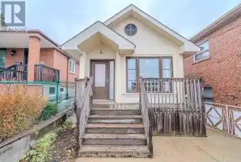 523 Westmount Avenue Unit# Upper, Toronto (Oakwood Village), Ontario M6E3N6, 2 Bedrooms Bedrooms, ,2 BathroomsBathrooms,All Houses,For Rent,Westmount,C10874733