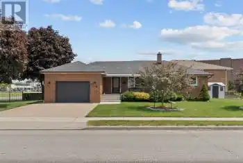 814 WATSON Avenue, Windsor, Ontario N8S3S8, 4 Bedrooms Bedrooms, ,2 BathroomsBathrooms,All Houses,For Sale,WATSON,24028298