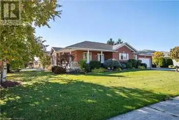 230 FREDERICK Court, Tavistock, Ontario N0B2R0, 3 Bedrooms Bedrooms, ,2 BathroomsBathrooms,All Houses,For Sale,FREDERICK,40680697