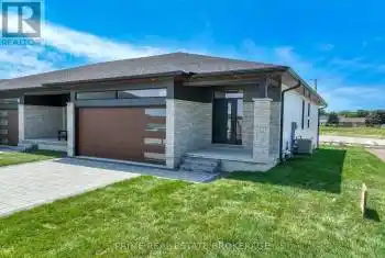 2 Coastal Crescent Unit# 55, Lambton Shores (Grand Bend), Ontario N0M1T0, 4 Bedrooms Bedrooms, ,3 BathroomsBathrooms,All Houses,For Sale,Coastal,X10875004