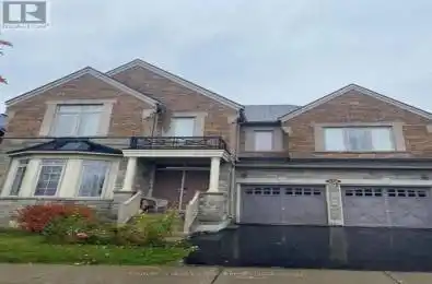 40 Augustine Avenue Unit# Main Richmond Hill (Oak Ridges) Ontario L4E0