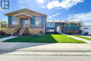 4330 4 Avenue Unit# 4330, Lethbridge, Alberta T1J4B3, 8 Bedrooms Bedrooms, ,5 BathroomsBathrooms,All Houses,For Sale,4,A2179758