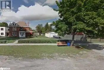 39 POYNTZ Street, Penetanguishene, Ontario L9M1N5, ,3 BathroomsBathrooms,All Houses,For Sale,POYNTZ,40681055