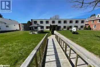 39 POYNTZ Street, Penetanguishene, Ontario L9M1N5, ,1 BathroomBathrooms,Condo,For Sale,POYNTZ,40681277