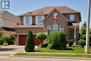 3 Milkweed Crescent, Brampton (Northwest Sandalwood Parkway), Ontario L7A1T8, 2 Bedrooms Bedrooms, ,1 BathroomBathrooms,All Houses,For Rent,Milkweed,W11077400