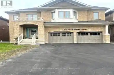 35 Albert Christie Street Clarington (Bowmanville) Ontario L1C0T5