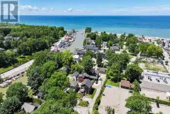 11 Eilber Street, Lambton Shores (Grand Bend), Ontario N0M1T0, 5 Bedrooms Bedrooms, ,4 BathroomsBathrooms,All Houses,For Sale,Eilber,X11821309