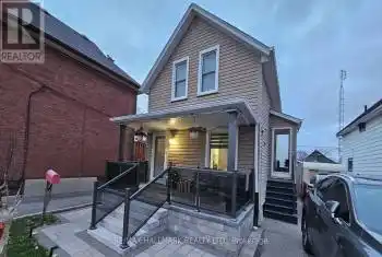 137 Huron St, Oshawa, Ontario L1H 5E3, 4 Bedrooms Bedrooms, 6 Rooms Rooms,3 BathroomsBathrooms,All Houses,Sold,Huron,E11822185