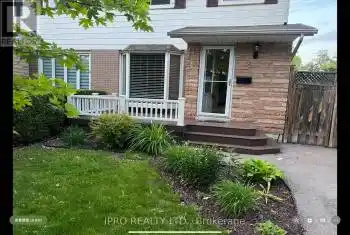 5 Onslow Court, Oakville (College Park), Ontario L6H1J2, 1 Bedroom Bedrooms, ,3 BathroomsBathrooms,All Houses,For Rent,Onslow,W11823406