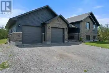 2263 Victoria Drive, Prince Edward County (Ameliasburgh), Ontario K0K2B0, 5 Bedrooms Bedrooms, ,3 BathroomsBathrooms,All Houses,For Sale,Victoria,X11824479