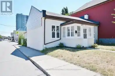 114 Ferguson Avenue Hamilton (Beasley) Ontario L8R1L5