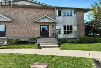 20 SOUTHVALE Rd Unit# 5, St. Marys, Ontario N4X 1E9, 3 Bedrooms Bedrooms, 8 Rooms Rooms,2 BathroomsBathrooms,All Houses,Sold,SOUTHVALE,X10780680