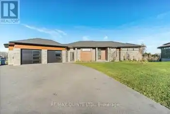 656 County Road 28, Prince Edward County (Ameliasburgh), Ontario K8N0G2, 5 Bedrooms Bedrooms, ,3 BathroomsBathrooms,All Houses,For Sale,County Road 28,X11880387