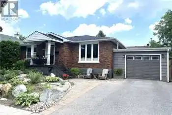 249 PINE Street, Collingwood, Ontario L9Y2P3, 3 Bedrooms Bedrooms, ,2 BathroomsBathrooms,All Houses,For Rent,PINE,S10436097