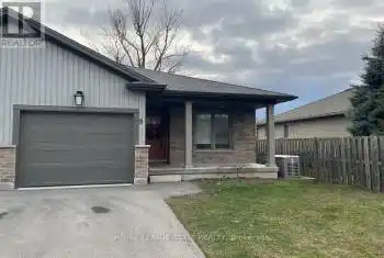 152 Cross Street Unit# 9, Haldimand (Dunnville), Ontario N1A1B8, 2 Bedrooms Bedrooms, ,2 BathroomsBathrooms,All Houses,For Sale,Cross,X11880945