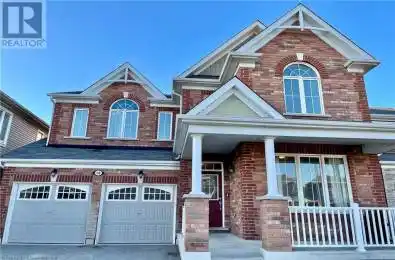 18 FOREST GROVE Lane Kitchener Ontario N2R0G3