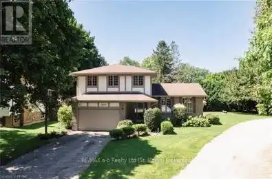 18 CONWAY Court Zorra (Thamesford) Ontario N0M2M0