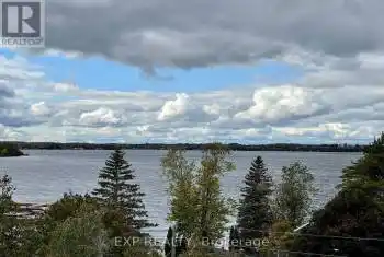 19 West Street Unit# PH2, Kawartha Lakes (Fenelon Falls), Ontario K0M1N0, 2 Bedrooms Bedrooms, ,2 BathroomsBathrooms,Condo,For Sale,West,X11528244