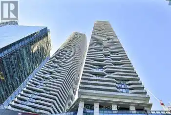 88 Harbour Street Unit# 3711, Toronto (Waterfront Communities), Ontario M5J1B7, ,1 BathroomBathrooms,Condo,For Rent,Harbour,C11887363