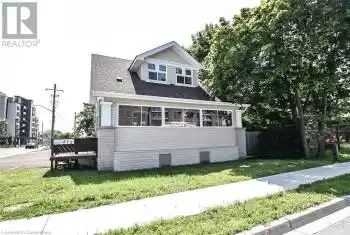 272 DUNDAS Street, Waterdown, Ontario L0R2H0, 1 Bedroom Bedrooms, ,All Houses,For Rent,DUNDAS,40684319