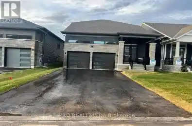 10 Simona Avenue Wasaga Beach Ontario L9Z0L4