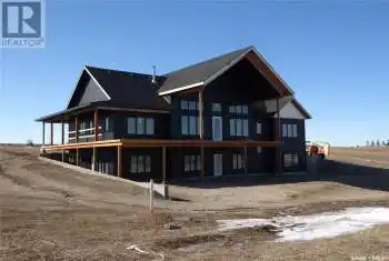 82 Sunrise DRIVE, Blackstrap Skyview, Saskatchewan S0K1K0, 4 Bedrooms Bedrooms, ,4 BathroomsBathrooms,All Houses,For Sale,82 Sunrise DRIVE,SK990487