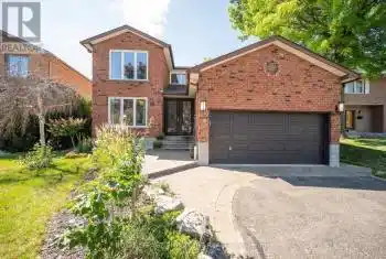 18 Esposito Court, Toronto (Eringate-Centennial-West Deane), Ontario M9C5H6, 6 Bedrooms Bedrooms, ,4 BathroomsBathrooms,All Houses,For Sale,Esposito,W11888843