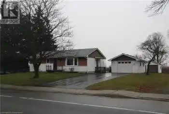 32 TALBOT Road, Canfield, Ontario N0A1C0, 3 Bedrooms Bedrooms, ,1 BathroomBathrooms,All Houses,For Sale,TALBOT,40684390